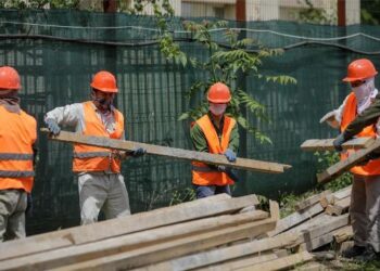 contingent lucratori straini 2026 Romania 90000 locuri constructii muncitori non UE